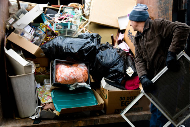 Best Junk Hauling Services  in Ashwaubenon, WI
