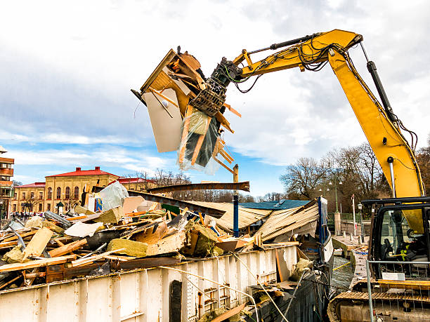 Best Hot Tub Removal  in Ashwaubenon, WI
